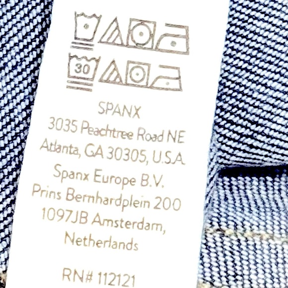 👖🍑 SPANX EveryWear Flare Jeans | Mid-Blue Booty-Lift TummyTamer Sculpting | Sz L - Picture 5 of 5